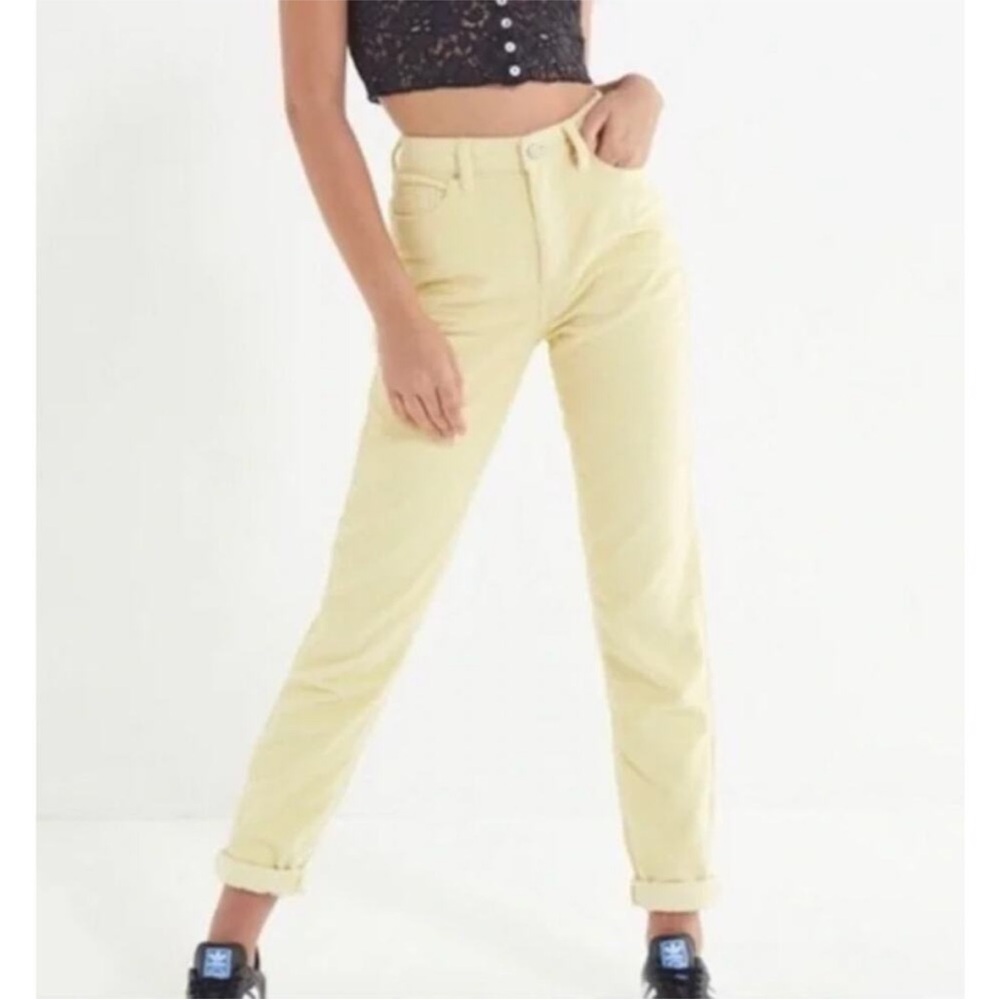 BDG Urban Outfitter UO Butter Yellow Corduroy Jeans Pants Cords Mom High Rise 25